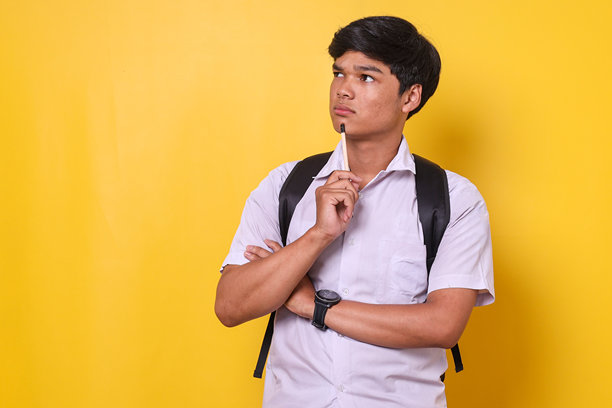 回到学校图片下载