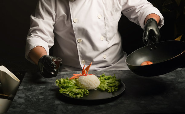 泰国美食照片集，以其美味、辛辣和意大利面而闻名。柔软顺滑的卡邦尼。图片下载