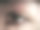 思考中的女人，脸上带着泪珠的特写图像图片下载