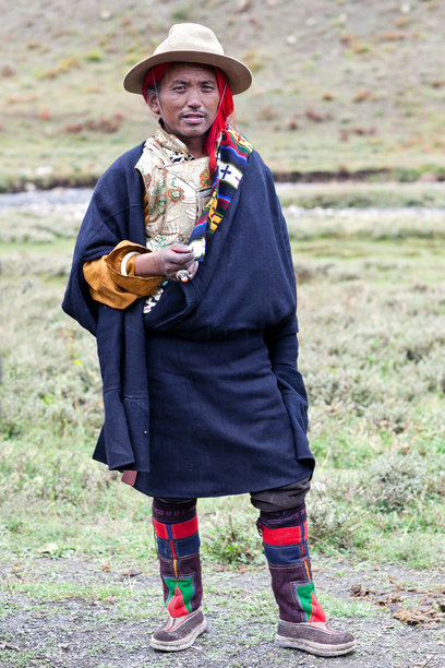 尼泊尔多尔坡的藏族牧民图片下载