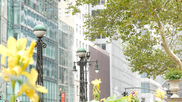 纽约地下地铁球体，地铁球灯。大都会入口，曼哈顿中城，42街。图片下载