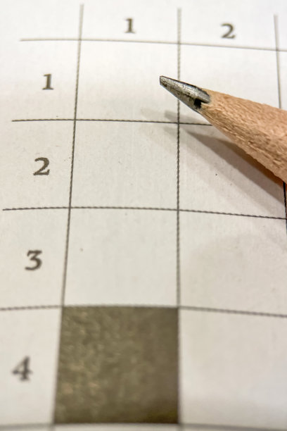 思维游戏。填字游戏挑战。图片下载