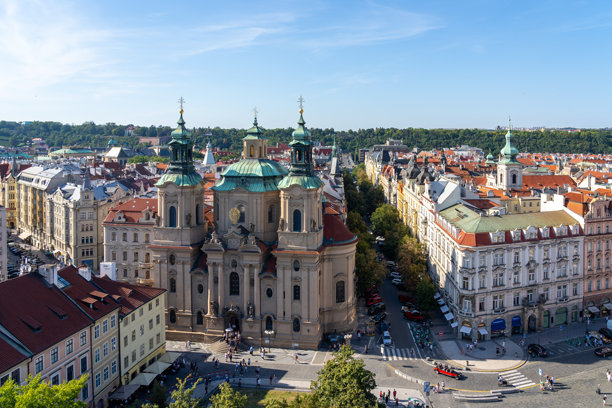 捷克共和国布拉格老城广场的俯视图。图片下载