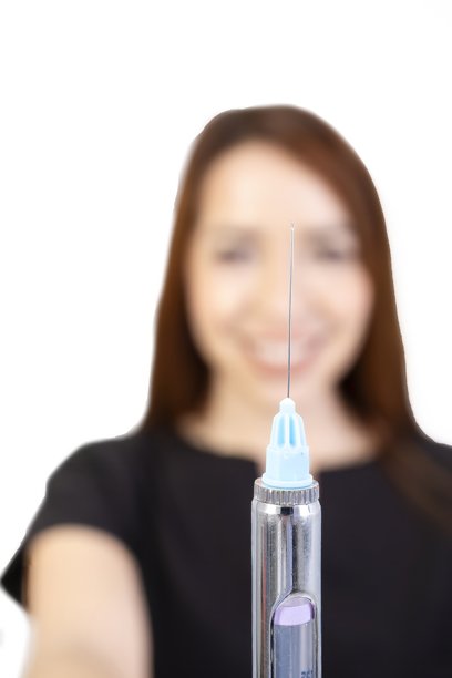 带液体的注射器图片下载