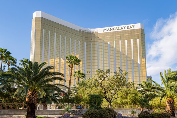 曼德勒海湾的金色外墙图片下载