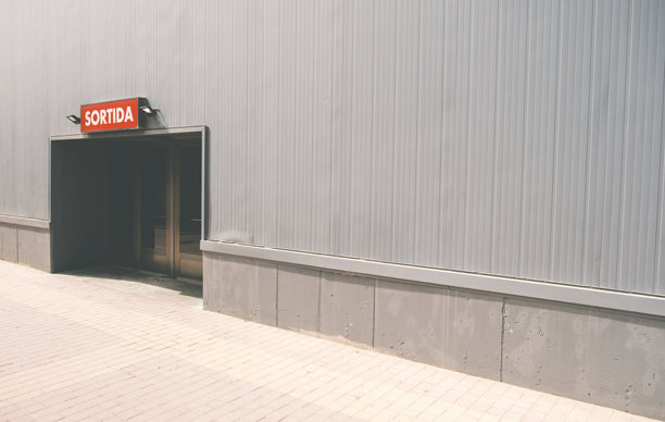 建筑出口门图片下载