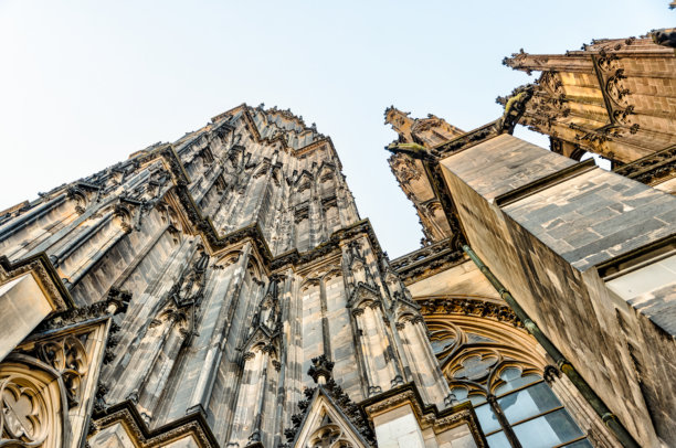 德国科隆的科隆大教堂在日出时分图片下载