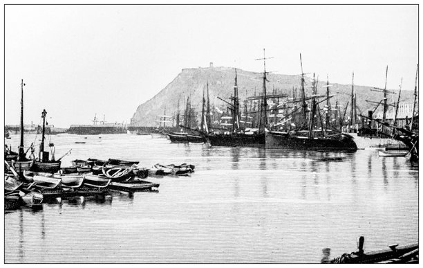 古董图片：巴塞罗那港口图片下载