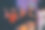 办公室万圣节派对：同事们穿着节日服装，举杯欢笑图片下载