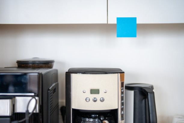 办公室厨房记事本提醒图片下载