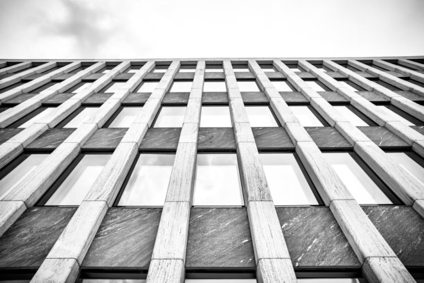 德国科隆经济研究所学院建筑黑白细节图片下载