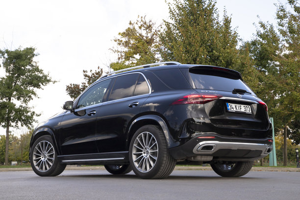 梅赛德斯-奔驰 GLE 300 d图片下载