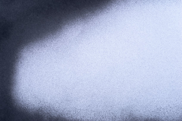 黑色背景喷涂的喷漆图片下载