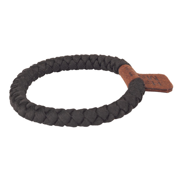 白色背景上的黑色发圈图片下载