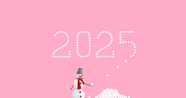 2025年插图，图标。搞笑的新年冬季概念。雪人正在用雪球堆砌2025的标志。图片下载