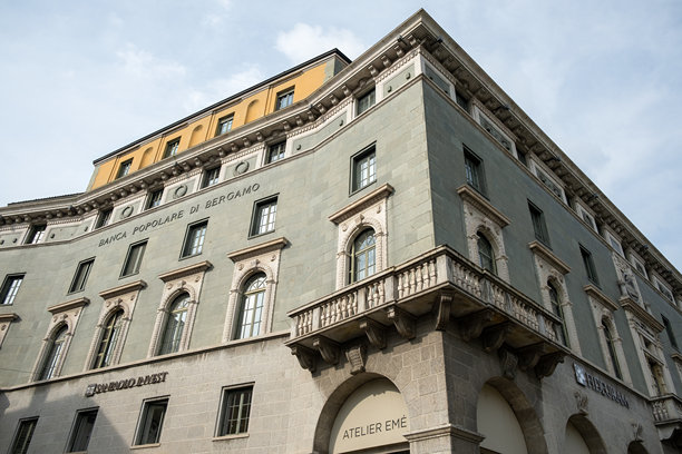 探索贝加莫图片下载