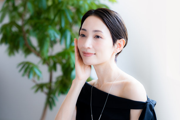 中年女性的美丽形象图片下载