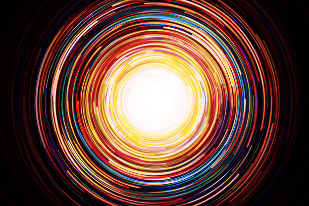 黑色背景上孤立的霓虹圆形线条，内部留有空白空间。彩色LED灯光的长时间曝光旋转照片。闪亮的光源。图片下载