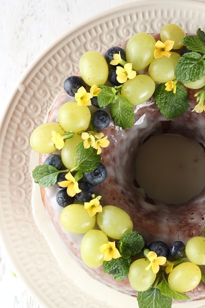 水果糖霜巧克力蛋糕图片下载