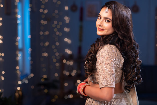 美丽的印度年轻印度教新娘库存照片图片下载