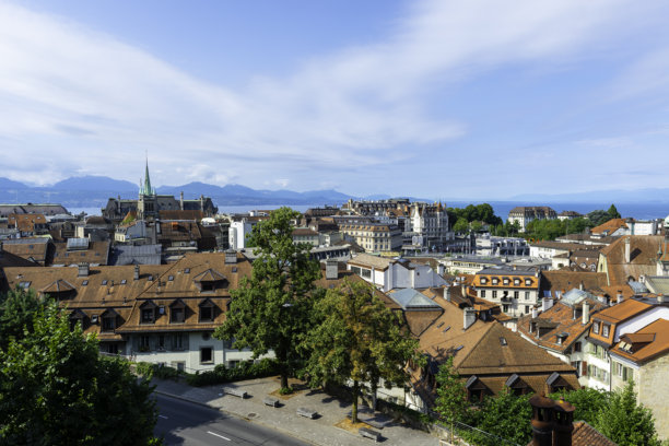 瑞士洛桑市中心的城市风光图片图片下载
