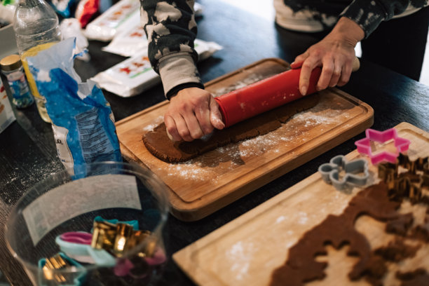 烘焙饼干的照片，庆祝摄影。节日蛋糕的概念，自制美食。图片下载