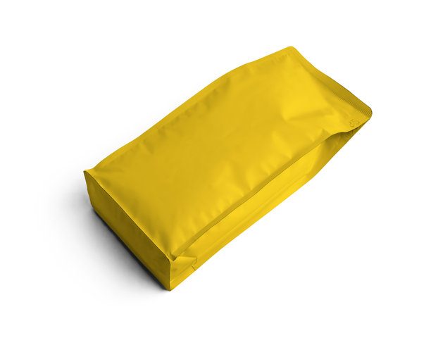 带拉链的锡纸塑料包装袋，宠物食品或烘焙咖啡豆或茶叶种子，白色背景隔离样机，3D渲染，3D图图片下载