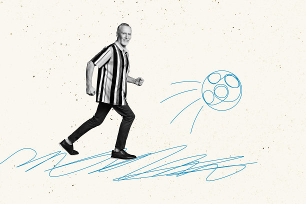 复合趋势艺术作品 3D 草图图像 照片拼贴 空白空间 单色 老年教练 户外踢足球比赛 跑动中的动作图片下载