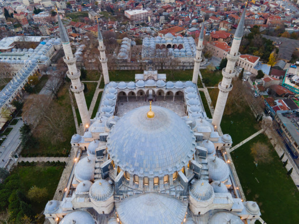 苏莱曼尼耶清真寺日落时分的无人机照片，苏莱曼尼耶，法提赫，伊斯坦布尔，土耳其图片下载