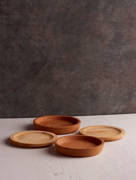 木质桌子展示空盘子产品商业照片，圆形厨房讲台物品，棕色旧款图片下载