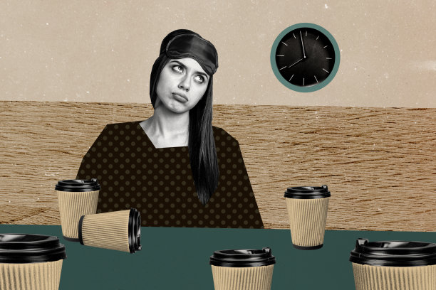 不满意的女孩在早晨闹钟响起时的拼贴照片，手握咖啡杯，堆积的工作让她感到无所事事，背景为涂鸦风格。图片下载