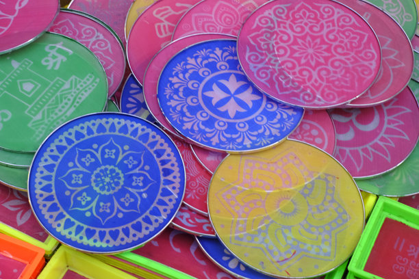 拉贡利模板，拉贡利花纹，地面拉贡利模板，用作入口、门或庙宇的装饰或装点。也被认为是迎接印度教神灵的吉祥方式。图片下载