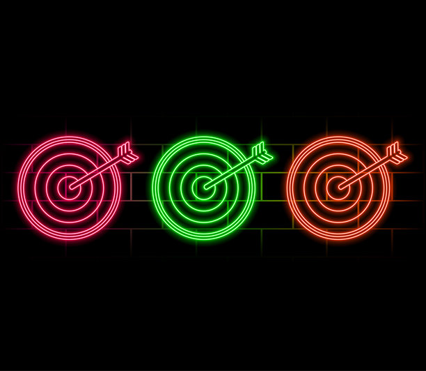 霓虹图标集：靶心，飞镖盘。红色、蓝色、黄色霓虹矢量图标集图片下载