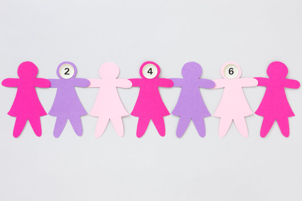 甚至编号的女孩图片下载