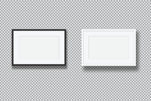 逼真的空白塑料或木框照片模型。孤立在透明背景上的空矩形画框模板。用于图片、绘画、海报、照片或艺术画廊的矢量模型。图片下载