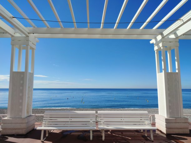 法国南部尼斯的海景照片框图片下载