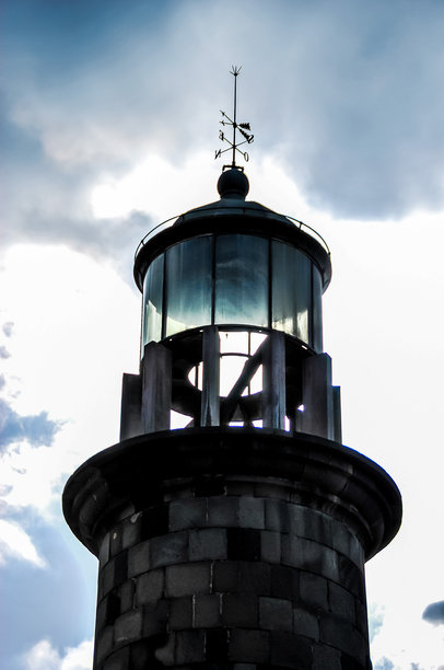 教堂塔楼，数字照片作为背景图片下载