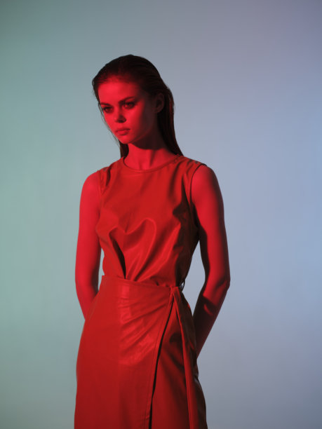 美丽女性化妆摆姿势时尚照片图片下载