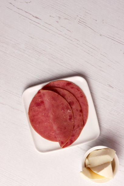 意大利通心粉火腿奶酪帕尔马干酪马苏里拉奶酪烘焙小吃商业照片背景图片下载