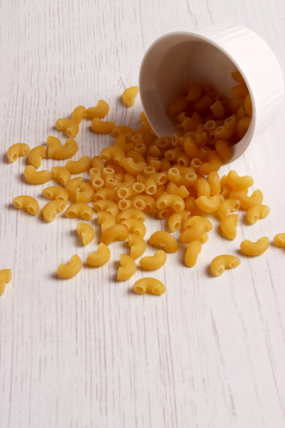 意大利通心粉火腿奶酪帕尔马干酪马苏里拉奶酪烘焙小吃商业照片背景图片下载