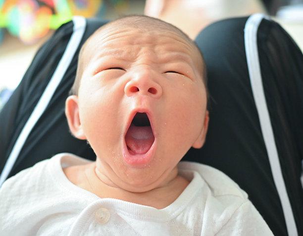 可爱宝宝睡觉的库存照片图片下载