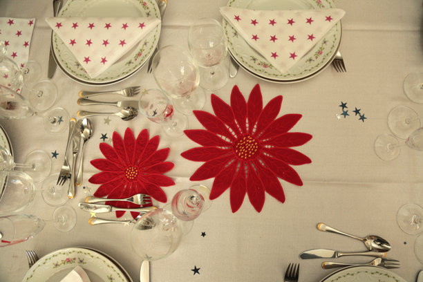 圣诞节的灯光和礼物照片图片下载