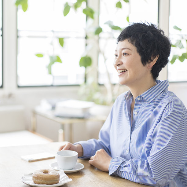 50多岁日本女性的生活方式照片图片下载