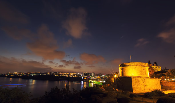 现代城市中的安纳托利亚历史建筑，包括清真寺、桥梁、客栈、学校、道路和城墙。罗马、拜占庭、塞尔柱、奥斯曼帝国的建筑风格，城堡、豪宅、客栈和浴室，古代剧院。图片下载