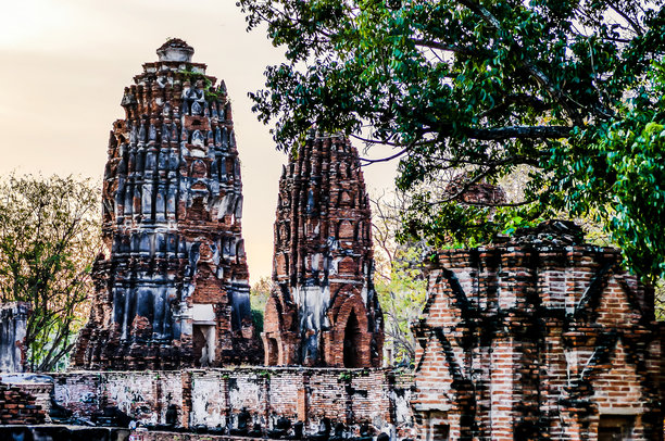 泰国阿育他亚寺庙遗址的美丽照片图片下载