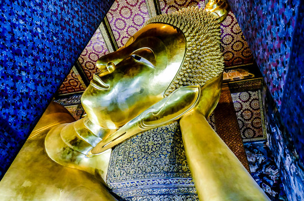 曼谷市的美丽佛像照片，拍摄于泰国图片下载