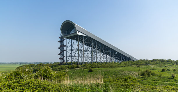 荷特梅尔的室内滑雪场Snowworld图片下载