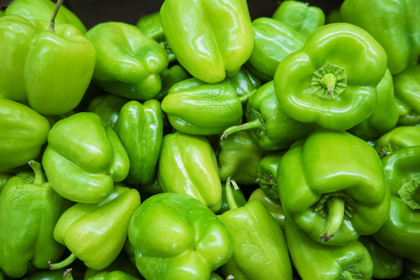绿色甜椒果实背景图片图片下载