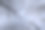 透过树枝看到的天空。冬季森林没有叶子。底部视角背景。神秘的照片。图片下载
