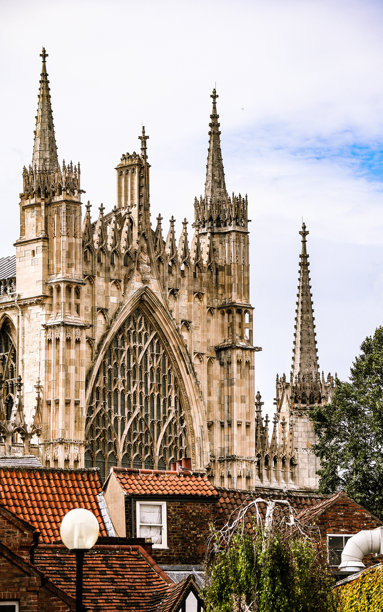 2020年英国约克街头生活照片集，记录了新冠病毒期间的场景。图片下载